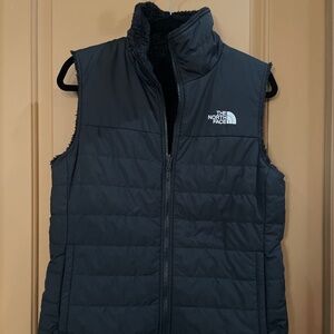 Women’s size M Mossbud The North Face insulated reversible vest